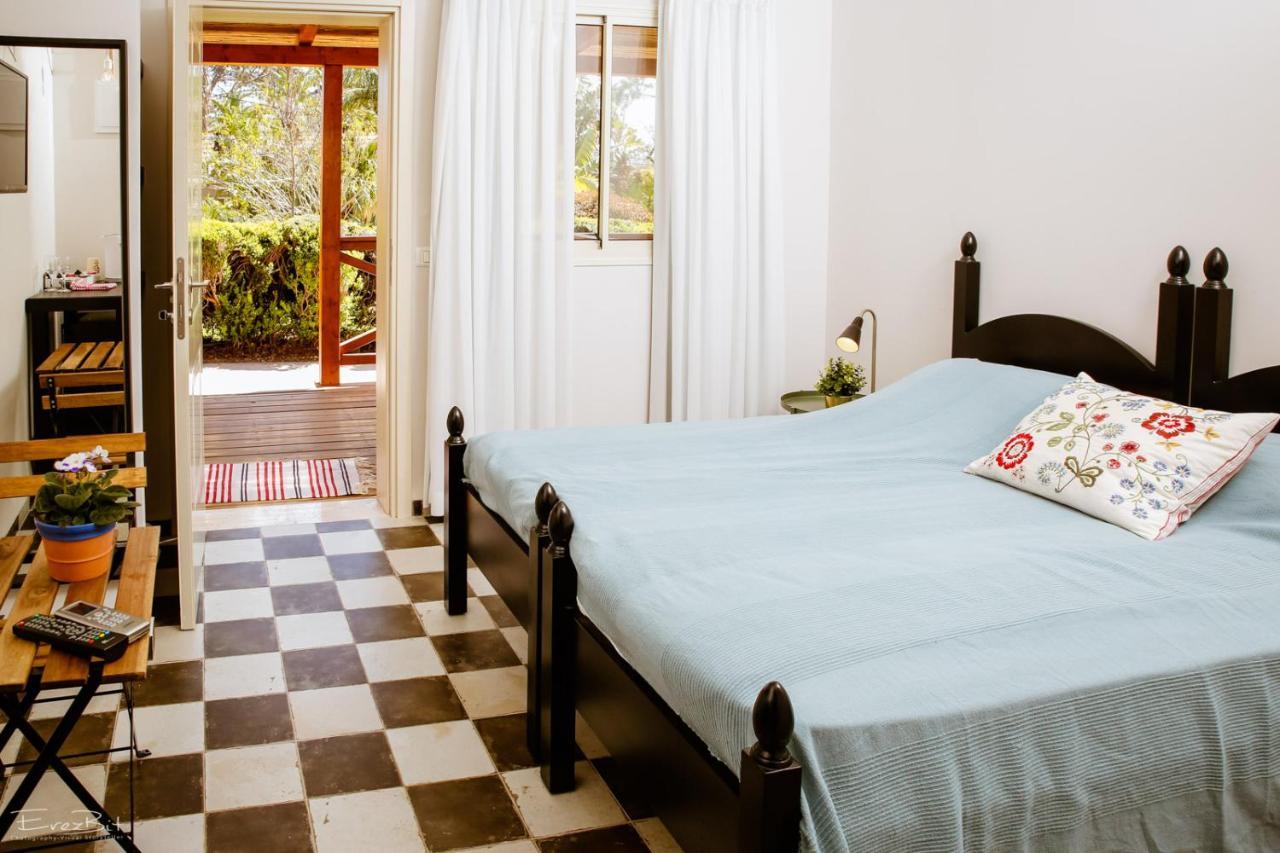 Shaar Hagolan Kibbutz Country Lodging Exterior foto